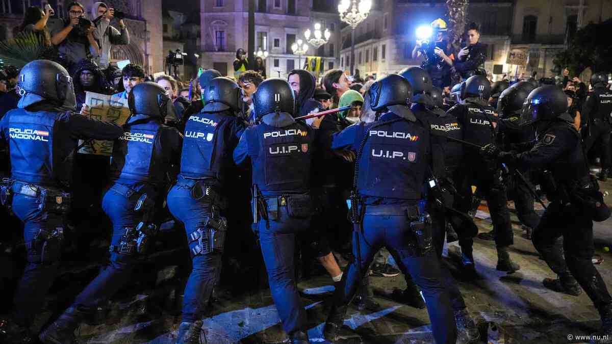 31 politieagenten gewond geraakt bij demonstraties in Valencia