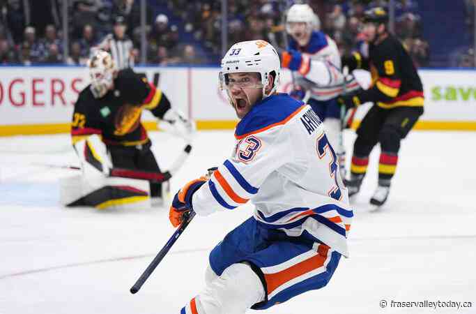 McDavid puts up three points, Edmonton Oilers rout listless Vancouver Canucks 7-3