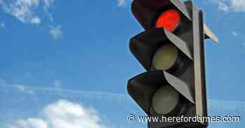 Why have these traffic lights been abandoned on Herefordshire A-road?