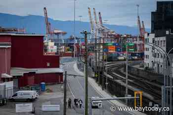 Port workers' union accuses BC Maritime Employers Association of ending talks early