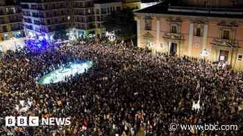 Over 100,000 people protest in Valencia over floods