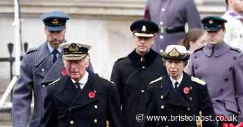 King lays wreath at Cenotaph as nation falls silent in remembrance