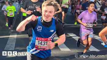 Record-breaking runner stars in New York Marathon