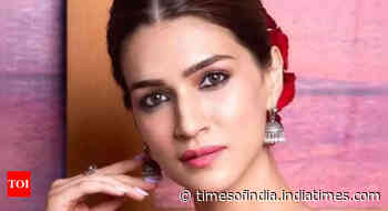 Has Kriti started shooting with Dhanush?