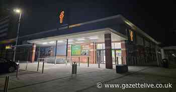 Peek down aisles of new Thornaby Farmfoods as store opens at former Lidl site