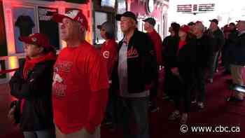 Reds honour Pete Rose with 14-hour visitation at Cincinnati's Great American Ball Park