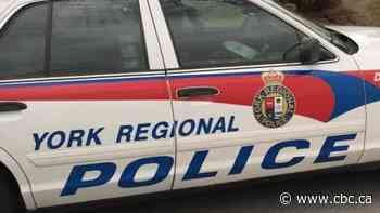 Man dead, 2 women injured in crash in Markham