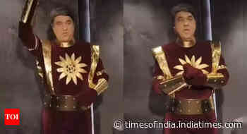 Mukesh Khanna gets trolled as he announces return as Shaktimaan