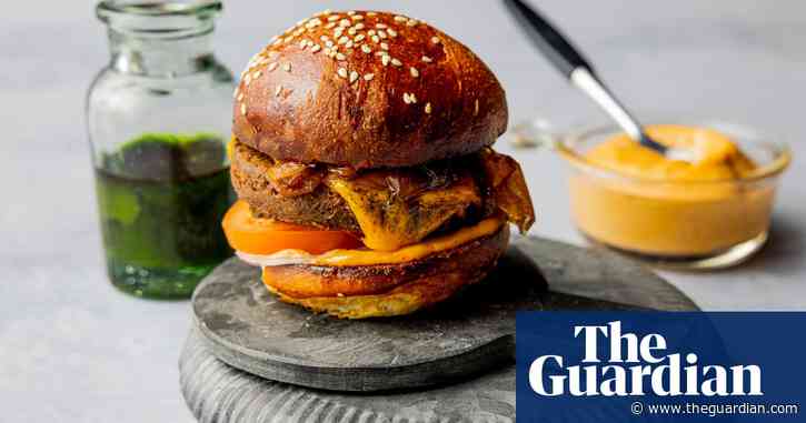 ‘It should not taste marine-like’: Would you eat a burger made from processed sea squirts?