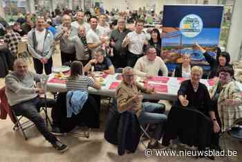 Veel volk op eetfestijn Karateclub Oudenhove