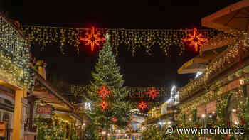 Nach Feuerkatastrophe im Januar: deutsch-amerikanischer Weihnachtsmarkt lässt Westernstadt erstrahlen