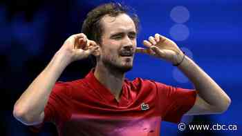 Medvedev rebounds from temper tantrum and back into contention at ATP Finals