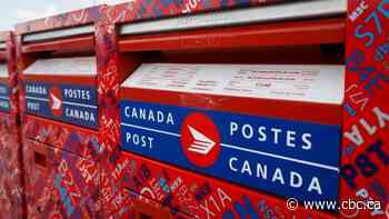 Canada Post workers give 72-hour notice to strike as company warns of financial impact