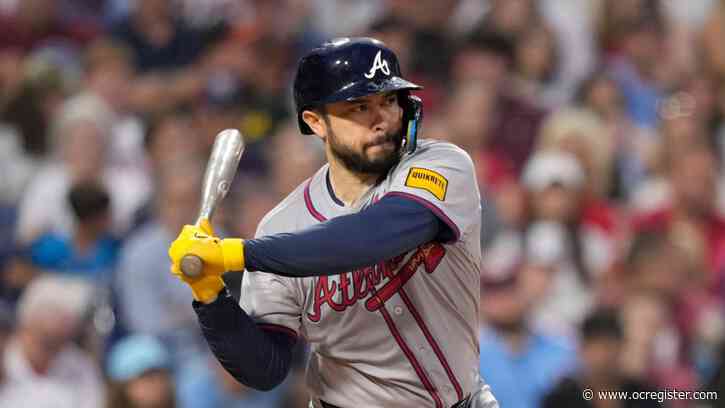 Angels sign catcher Travis d’Arnaud to 2-year deal