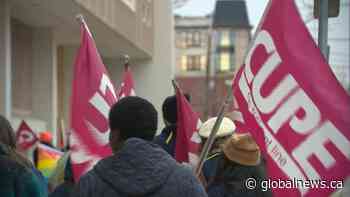 Saskatoon Public Library workers engage in 1-day strike action