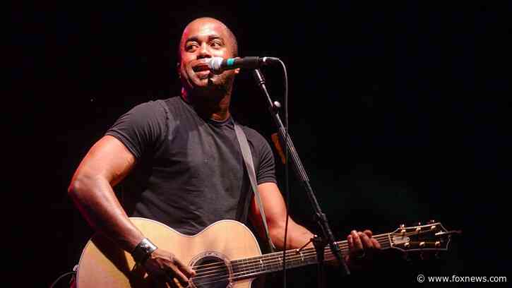 Country star Darius Rucker donates to ETSU’s NIL fund after 'awkward' appearance at football game