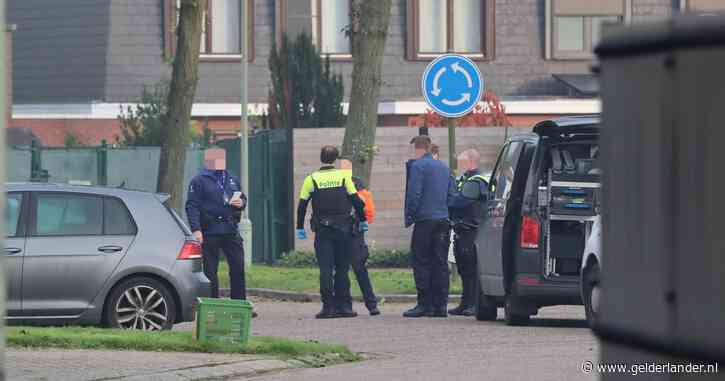 Vrouw (51) vermoord op oprit van woning, slachtoffer had vechtscheiding achter de rug: ‘Ik dacht dat ik huilende katten hoorde, maar toen zag ik de politie’