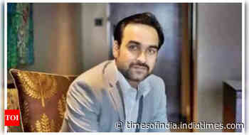 Pankaj Tripathi visits Patna hotel where he once worked