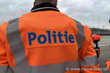 Geen verzekering of rijbewijs, politie laat voertuig takelen