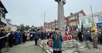 Edgware pays tribute on Remembrance Sunday