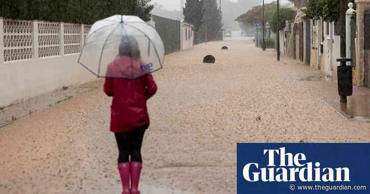 Schools closed and people evacuated as torrential rain returns in Spain