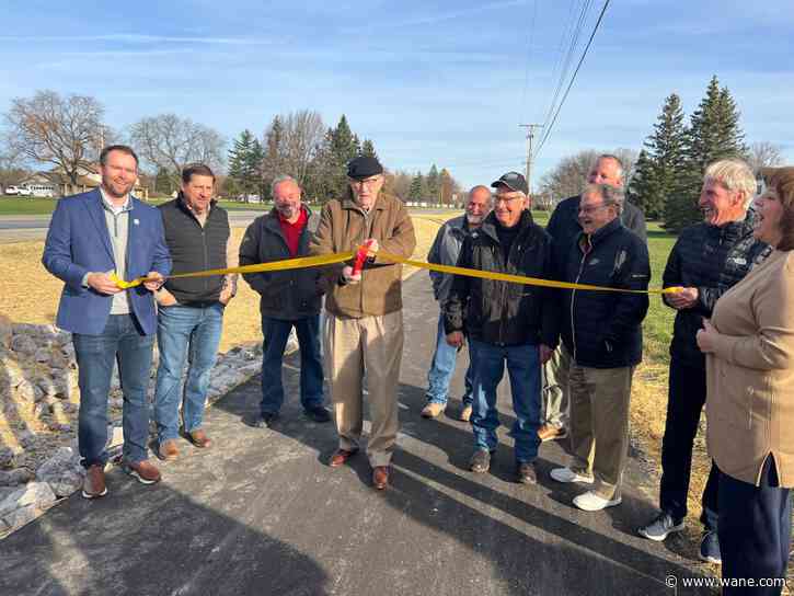 Trail connecting Auburn and Waterloo officially opens