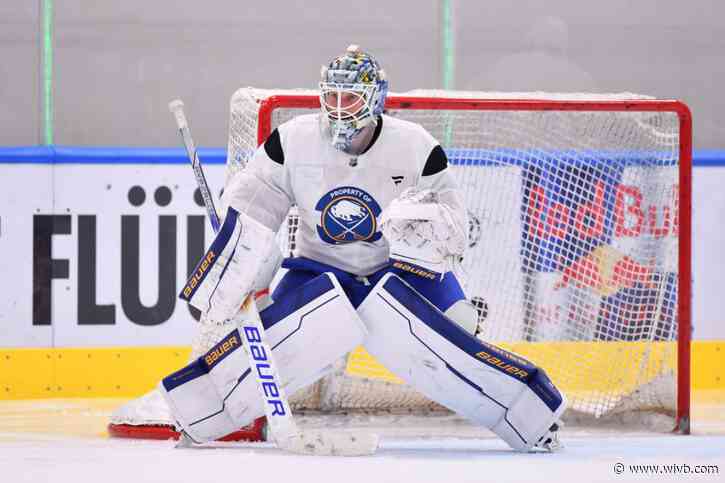 Sabres reclaim goalie James Reimer