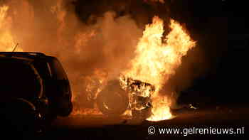 Auto volledig uitgebrand, oorzaak onbekend