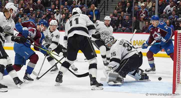 Darcy Kuemper injured in Kings’ loss to Avalanche