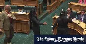 Haka interrupts NZ parliament, MPs kicked out, as treaty bill arrives