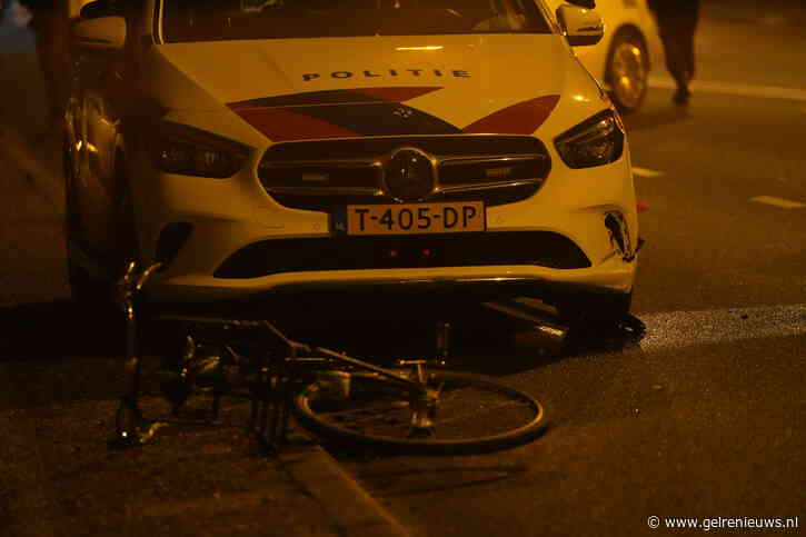 Opnieuw aanrijding tussen fietser en politieauto