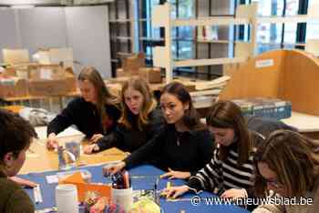 Bibliotheek opent nieuw Taalpunt: “Nederlands leren door samen te lezen en films te kijken”