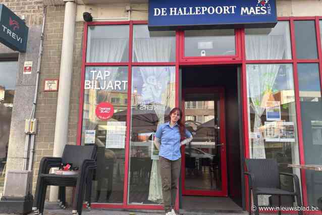 Nieuwe uitbater Monica (33) blaast café De Hallepoort nieuw leven in: “Geweldig om mensen te ontmoeten”