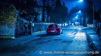 Parkplatz-Nickerchen im Auto wird für Mann (28) zum Albtraum