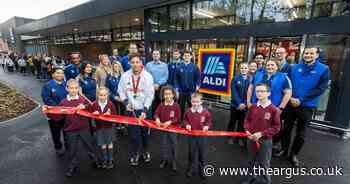 Aldi opens new store in Sussex with help of Paralympian