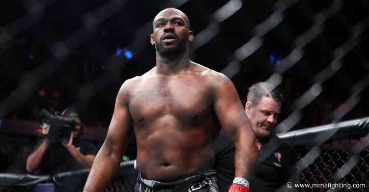 Jon Jones didn’t like new UFC gloves, calls it ‘a major relief’ to have old gloves for UFC 309