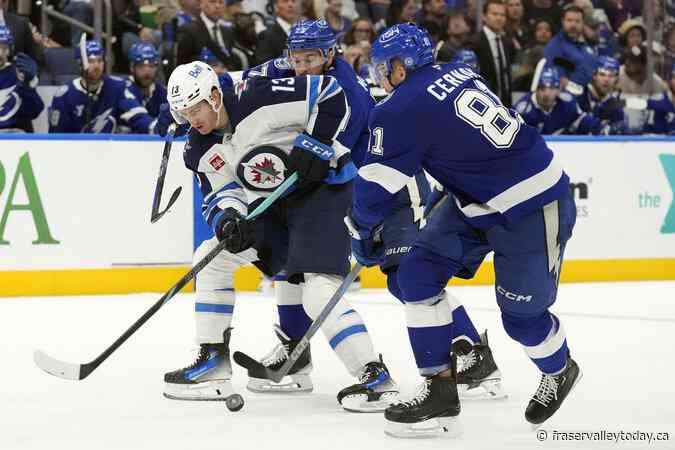 Vasilevskiy stars as the Lightning stop the Jets’ 7-game win streak with a 4-1 victory