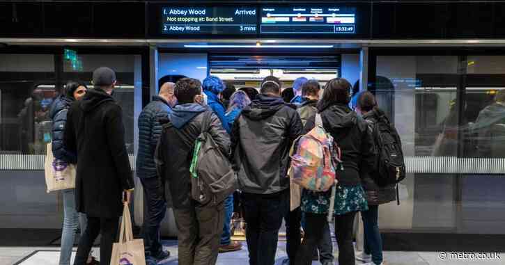 Trains between Paddington and Heathrow cancelled causing huge delays to journeys