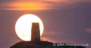 Final supermoon of 2024 to appear in UK skies today - how and when to see it