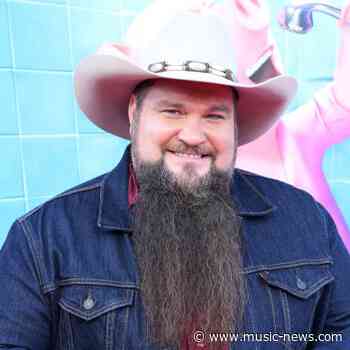 Voice winner Sundance Head shot, injured