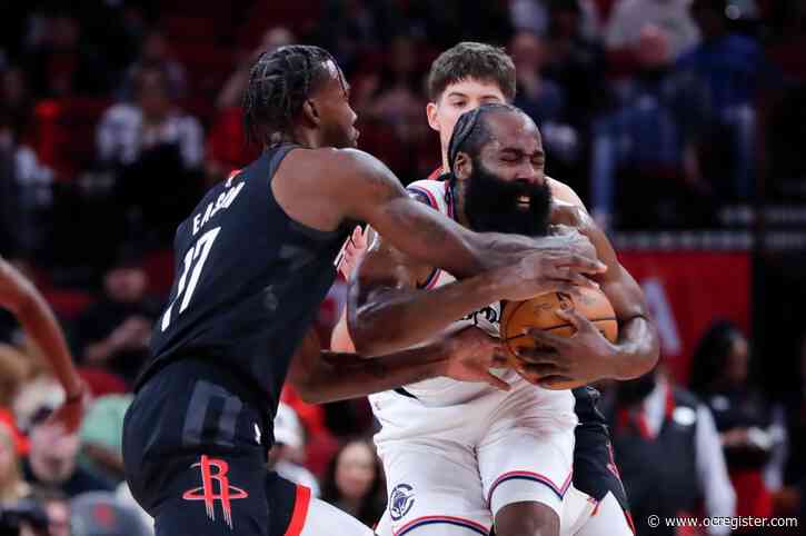 Clippers routed by Rockets in their NBA Cup opener