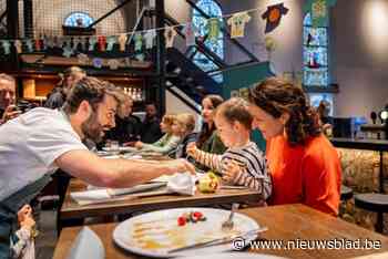 Bekende Vlamingen bakken pannenkoeken voor Week van de Pleegzorg: “Duizend kinderen wachten nog op een warme thuis”