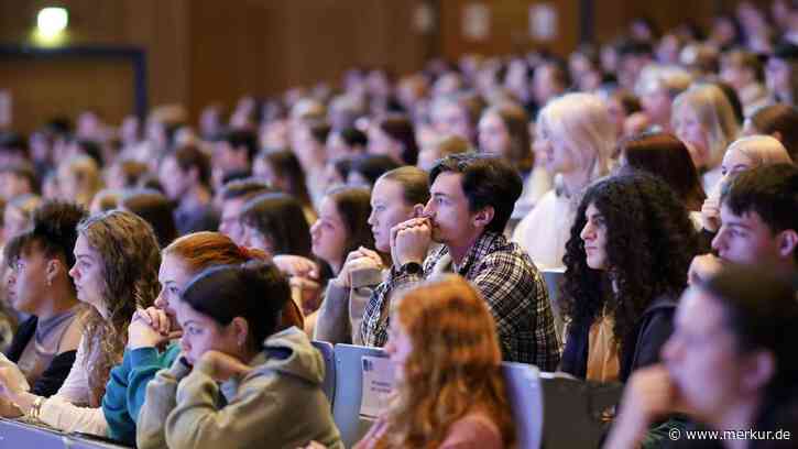 Studieren und Arbeiten: Passt das duale Studium zu mir?