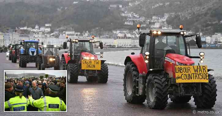 Angry farmers shouting ‘enough is enough’ protest in tractors outside Labour conference