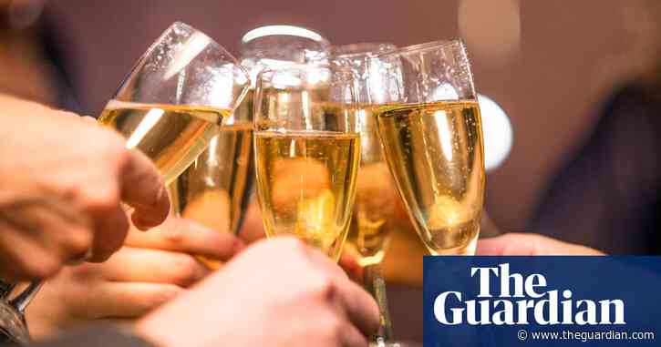 Tesco’s £25 champagne beats Moët & Chandon in festive taste test