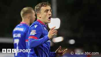 Linfield beat Larne to go eight points clear at top