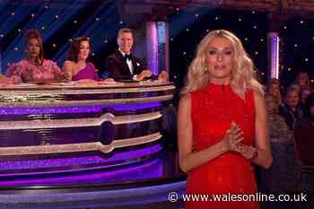 BBC Strictly's Tess Daly halts live Blackpool show for special announcement