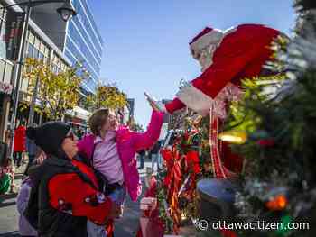 Ottawa crowd enjoys mild, sunny weather for Santa Toy Parade