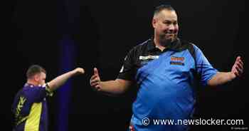 Ontketende Luke Littler schakelt Jermaine Wattimena uit met recorduitslag op Grand Slam of Darts