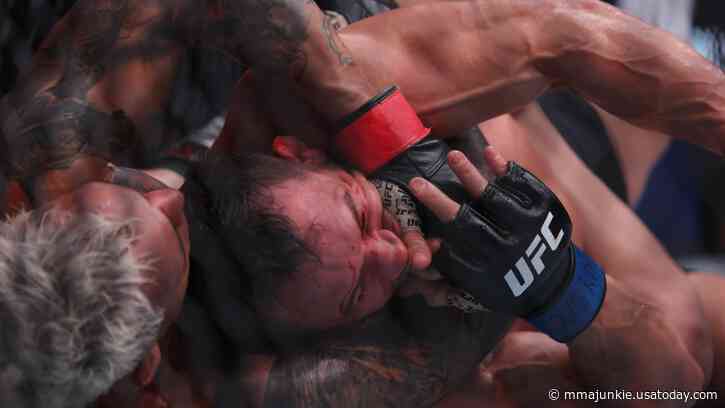 Charles Oliveira def. Michael Chandler at UFC 309: Best photos